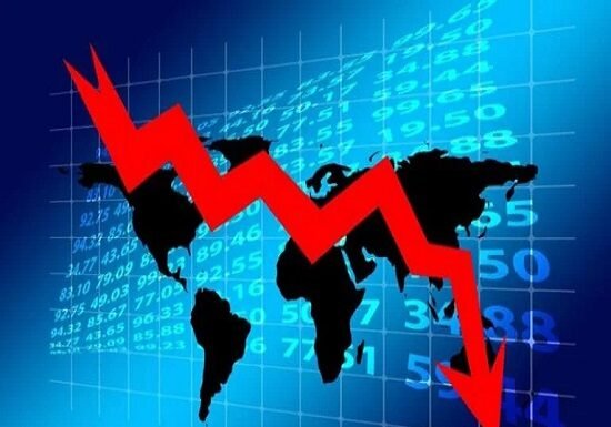 A red downward arrow in front of a world map and financial numbers highlights a global market decline, with particular implications for Indian economy slowing down